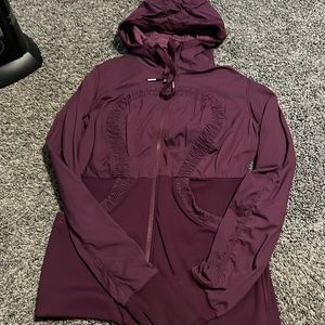 Lululemon reversible dance studio jacket black cherry size 6 mint condition sz6